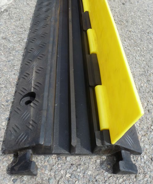 SIVERKDLAL2R Kabeldrempel uit rubber